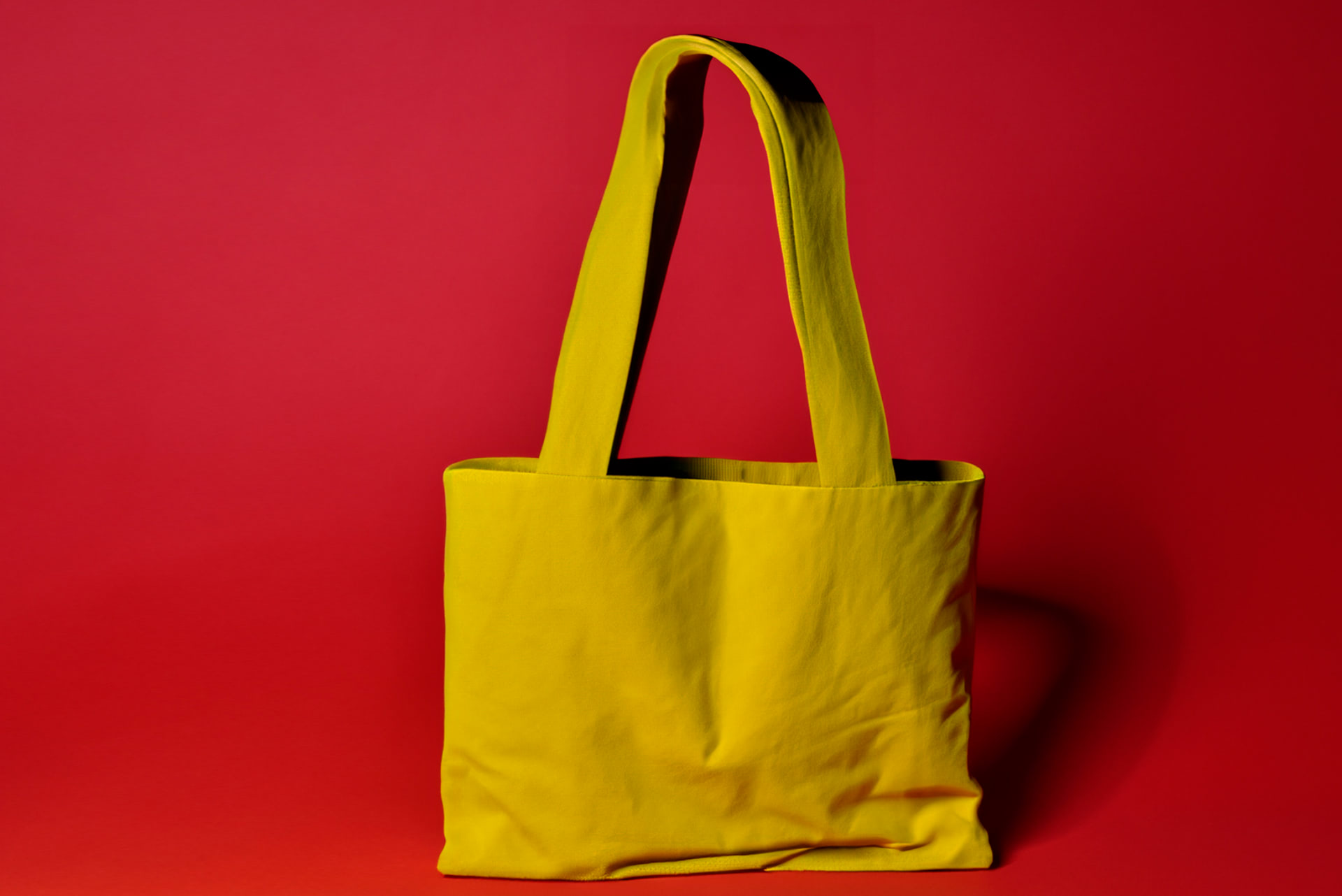 Konya ve çevresine hizmet veren KLEANTEKS'in baskılı ve baskısız bez çanta üretimi. Çevre dostu ve kaliteli malzeme kullanımı.